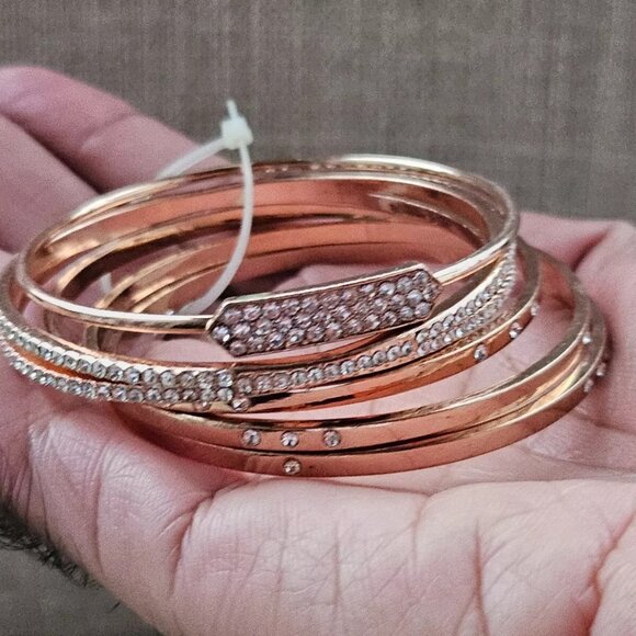 Bangles Bracelet Set of 5 Gold Tone Fashion Jewelry Crystals Accent Wrist Band - Picture 10 of 10